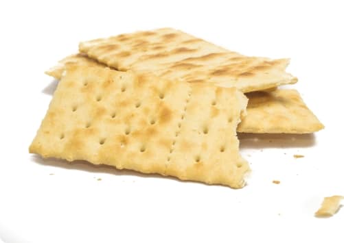 קרקרים פריכים