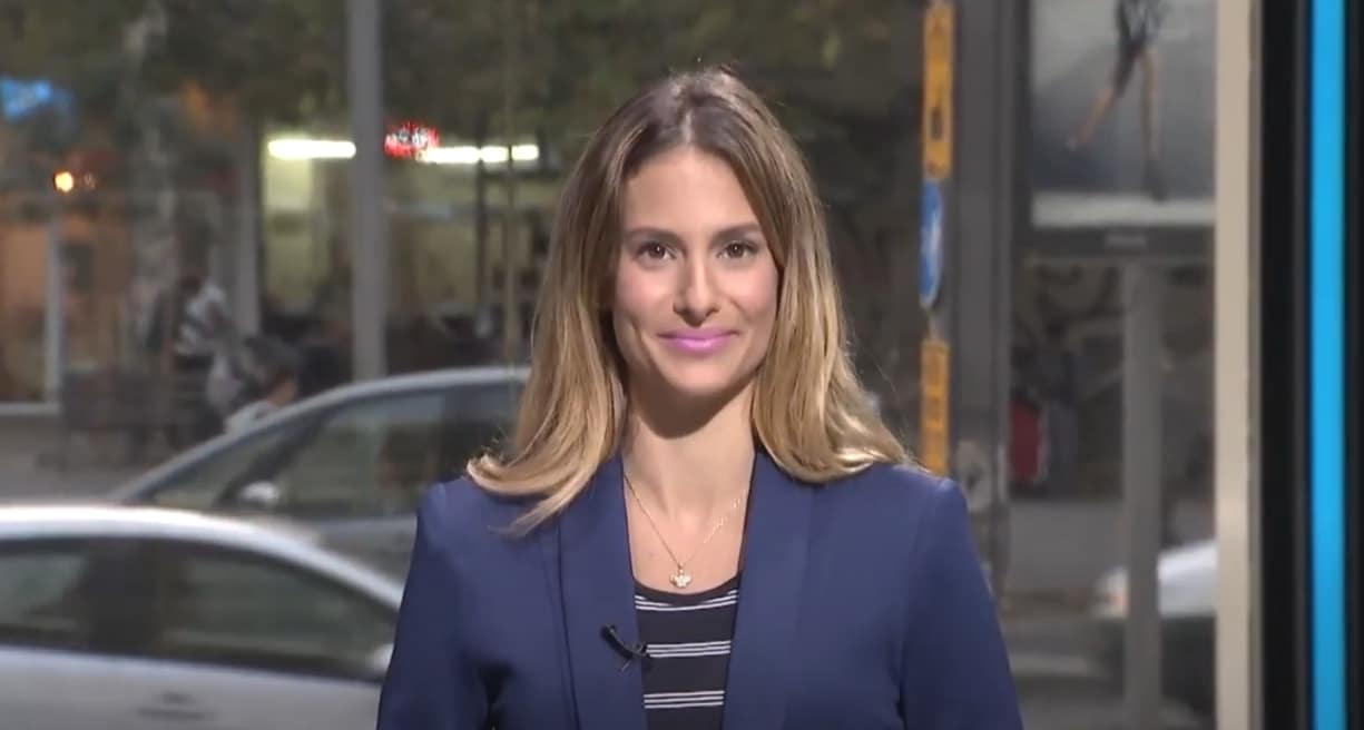 מגישת הפינה הורים בדקה